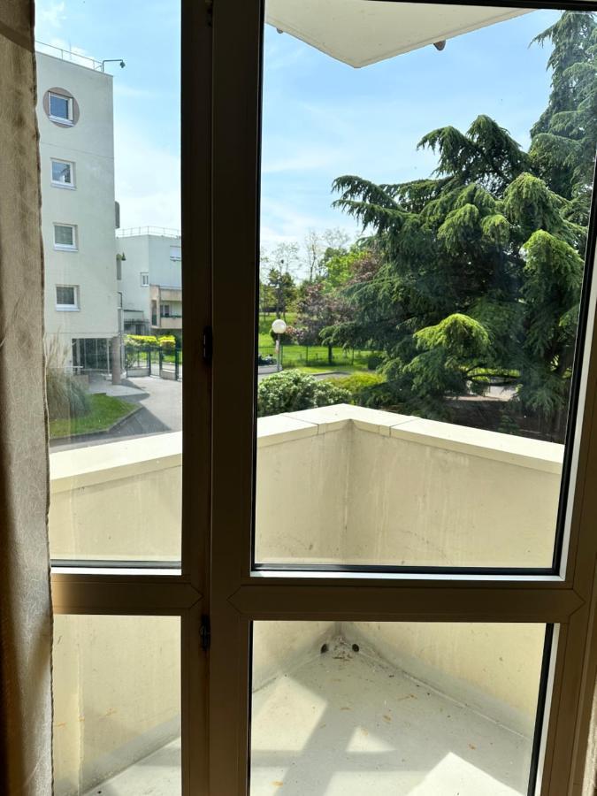 Bel Appartement A 25 Mn De Paris Sartrouville Exterior foto